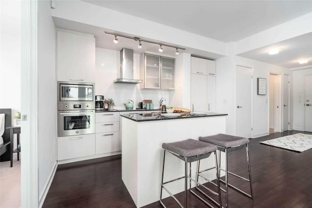 New Superior Lakeview Luxury 3-Bedroom Suite On 48 Floor Toronto Zewnętrze zdjęcie