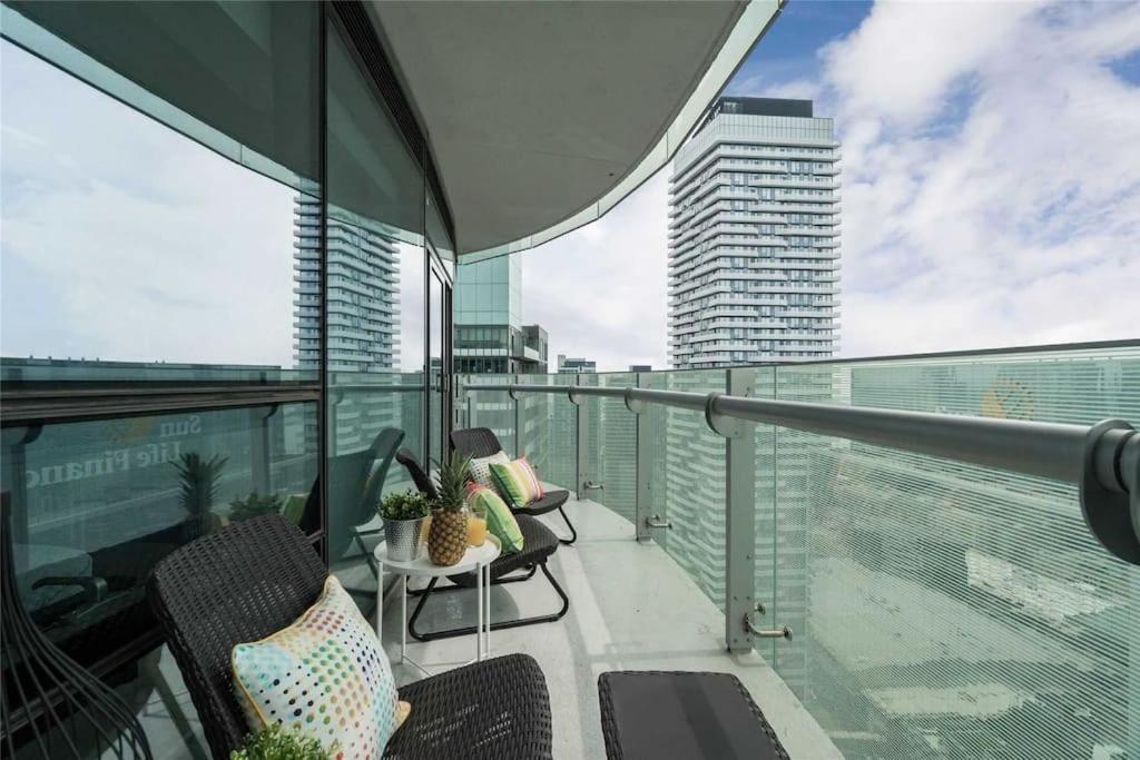 New Superior Lakeview Luxury 3-Bedroom Suite On 48 Floor Toronto Zewnętrze zdjęcie