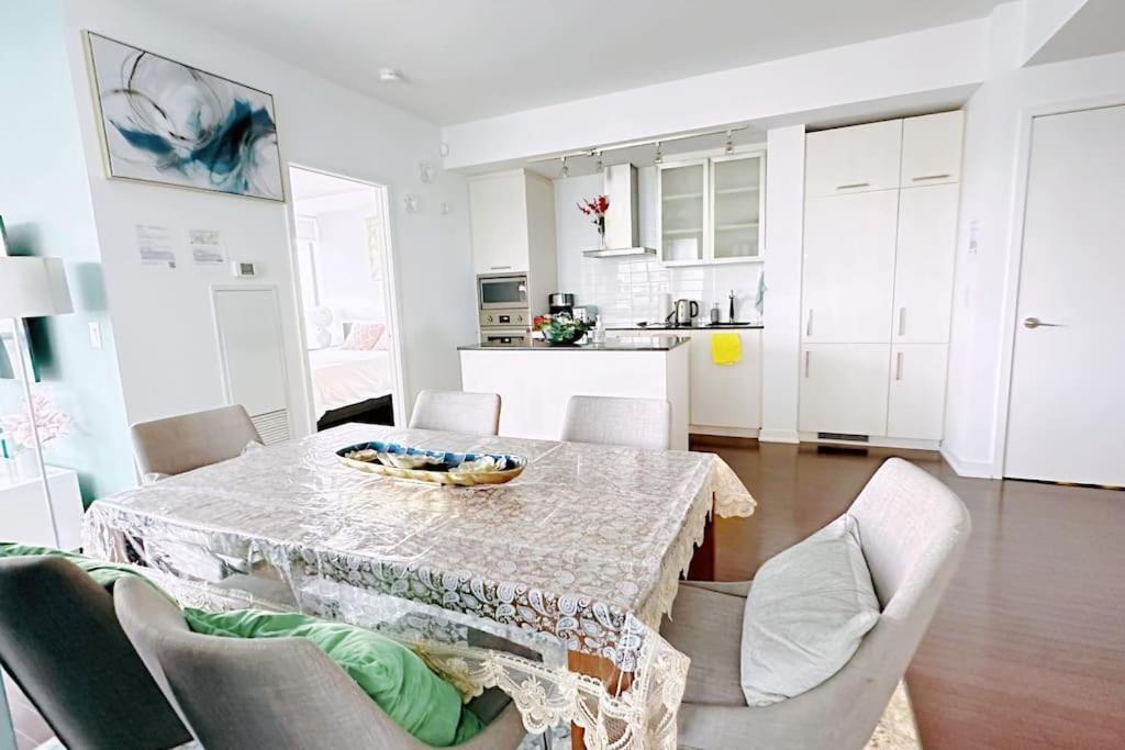 New Superior Lakeview Luxury 3-Bedroom Suite On 48 Floor Toronto Zewnętrze zdjęcie