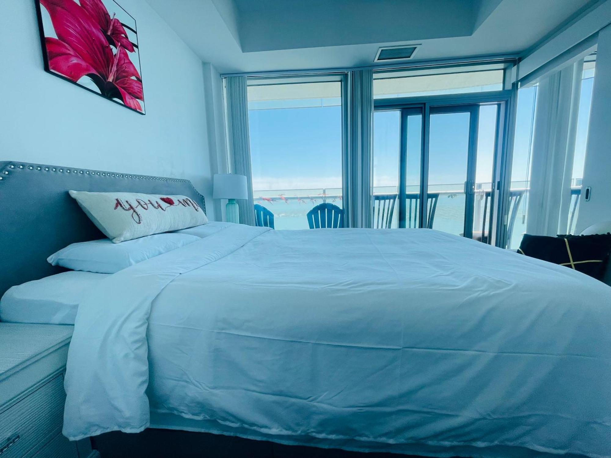 New Superior Lakeview Luxury 3-Bedroom Suite On 48 Floor Toronto Zewnętrze zdjęcie